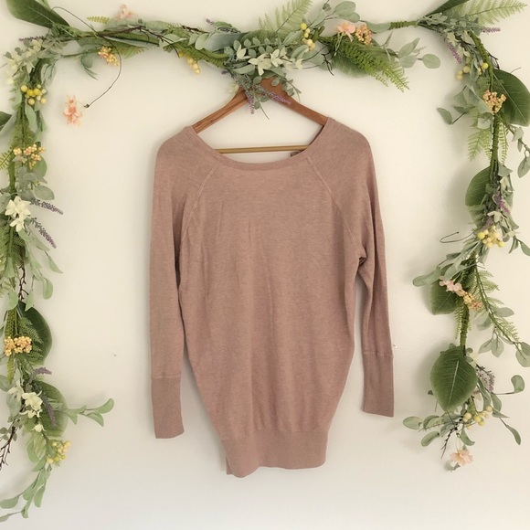 Tops - Light tan colored long sleeve tunic